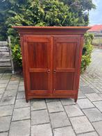 Mooie ambon televisiekast, Ophalen