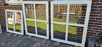 2x draai 1x kiepraam met dubbel glas beschikbaar voor biedingen