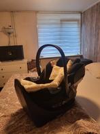 Autostoel / Baby autostoel, Kinderen en Baby's, Autostoeltjes, Autogordel, Zijbescherming, Zo goed als nieuw, 0 t/m 13 kg