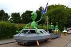 Ufo - versierde wagen, Hobby en Vrije tijd, Ophalen, Zo goed als nieuw, Overige typen, Carnaval