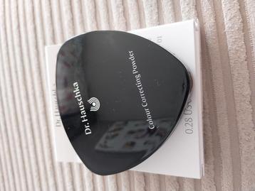Dr Hauschka Colour Correcting Powder 01 beschikbaar voor biedingen