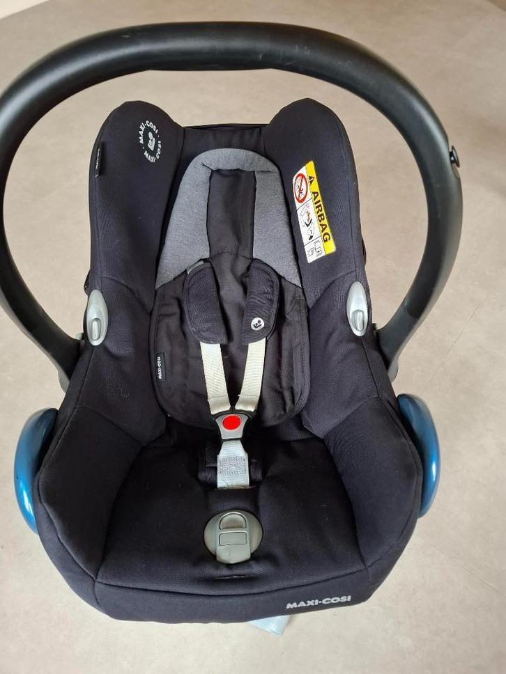 Maxi-Cosi autostoel met FamilyFix basis, Kinderen en Baby's, Autostoeltjes, Gebruikt, Maxi-Cosi, 0 t/m 13 kg, Isofix, Slaapstand