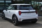 MINI Hatchback Cooper C Automaat / Classic / Pakket S / 18 i, Stof, 156 pk, 4 stoelen, Wit
