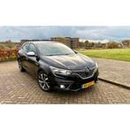 Renault Mégane IV Bose • 2017 • 133PK • APK 2026, Auto's, Voorwielaandrijving, 4 cilinders, Zwart, Origineel Nederlands