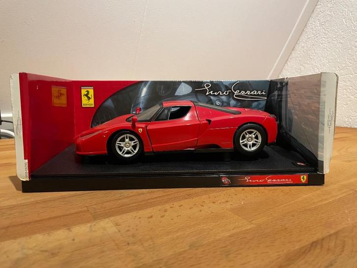 Ferrari Enzo schaalmodel 1:18, Hobby en Vrije tijd, Modelauto's | 1:18, Zo goed als nieuw, Auto, Hot Wheels, Ophalen of Verzenden