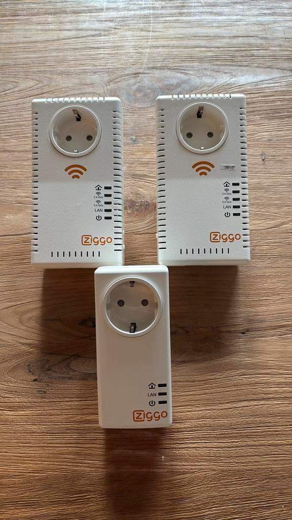 Ziggo Wifi booster, Computers en Software, WiFi-versterkers, Zo goed als nieuw, Ophalen of Verzenden