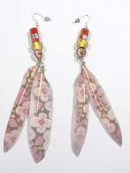 Italiaanse glas kralen  oorbellen met veren  14 cm lang, Marktplaats@koningsieraden.nl, Overige materialen, Hangers, Verzenden