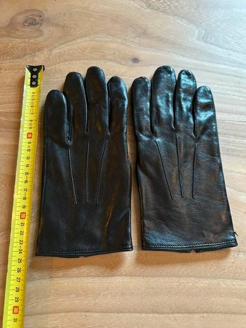 prachtige Italiaanse lederen handschoenen van Paul Smith M beschikbaar voor biedingen