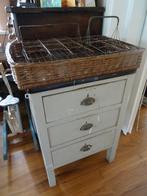 diverse antieke en brocante kasten en kastjes, Ophalen