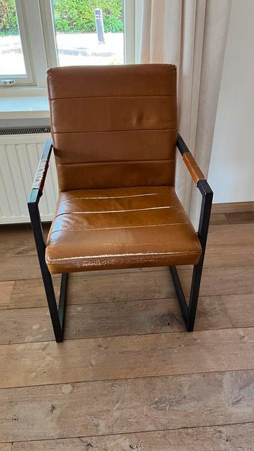 Industriële stoelen van imitatieleer beschikbaar voor biedingen