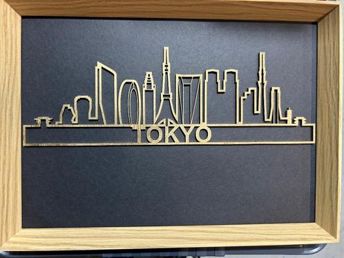 Skyline Tokyo in frame, Antiek en Kunst, Kunst | Beelden en Houtsnijwerken, Verzenden