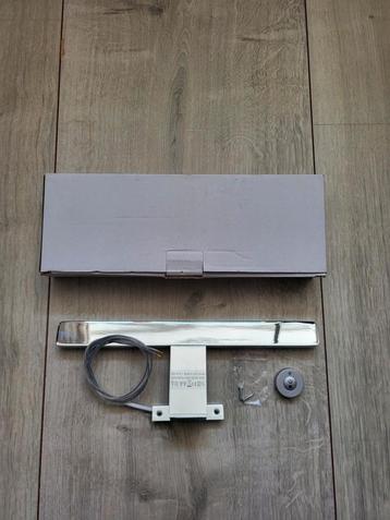 Kwazar LED Spiegellamp Badkamer - Nieuw in Doos beschikbaar voor biedingen