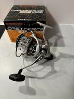 NIEUWE TRABUCCO CASTFORCE XLT 8000 Surf  HEAVY FEEDER MOLEN, Italie, Molen, Nieuw, Ophalen of Verzenden