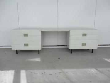 Pastoe DB10 kaptafel/ nachtkastjes design Cees Braakman 60s beschikbaar voor biedingen