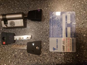 Mul-t-lock 7x7 enkel cilinderslot SKG2 - 3 sleutels  beschikbaar voor biedingen