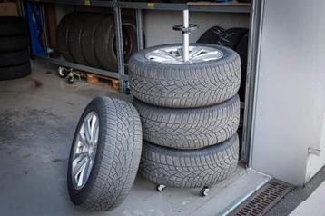 Banden trolley, bandenkar BGS 70979 beschikbaar voor biedingen