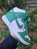 Nike Dunk High Green White maat 39, Kleding | Dames, Schoenen, Ophalen of Verzenden, Wit, Zo goed als nieuw, Sneakers of Gympen