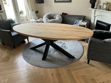 Eiken Ovale tafel MAATWERK beschikbaar voor biedingen