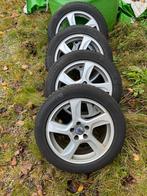 Set winterbanden op velg Volvo V70, Auto-onderdelen, Banden en Velgen, Ophalen, Banden en Velgen, 17 inch, Winterbanden