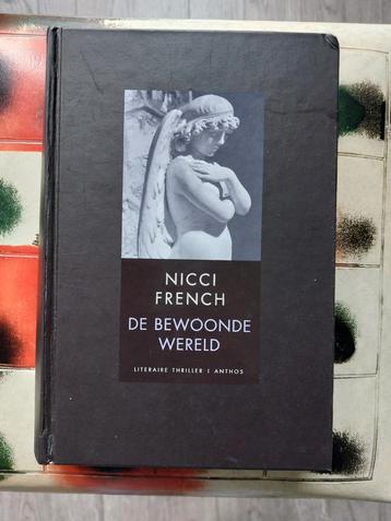 BOEK-DE BEWOONDE WERELD-NICCI FRENCH (HARDCOVER) beschikbaar voor biedingen