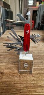 Victorinox standaard / display hout aluminium zeldzaam, Ophalen of Verzenden, Nieuw