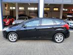 Ford Focus 1.6 TI-VCT Titanium AUTOMAAT (bj 2014), Gebruikt, 4 cilinders, Zwart, Bedrijf