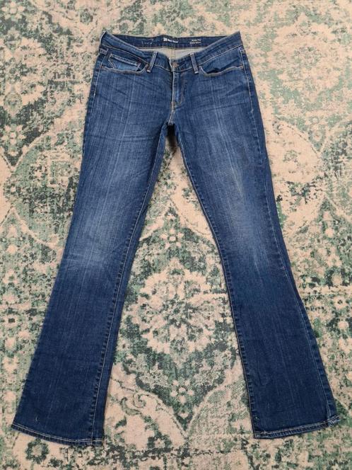 Levi's modern rise bootcut skinny W30 L34 WMN Tulsi3034, Kleding | Dames, Spijkerbroeken en Jeans, Zo goed als nieuw, W30 - W32 (confectie 38/40)