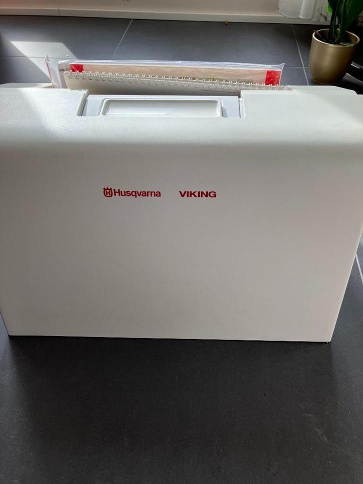Naaimachine Husqvarna Viking  Quilt Designer II, Hobby en Vrije tijd, Naaimachines en Toebehoren, Zo goed als nieuw, Naaimachine