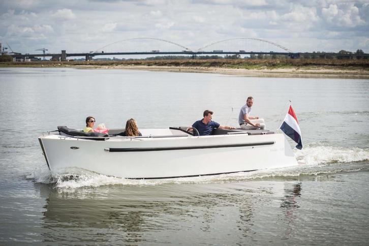 Maxima 730, Watersport en Boten, Sloepen, Nieuw, 6 meter of meer, Overige brandstoffen, Polyester