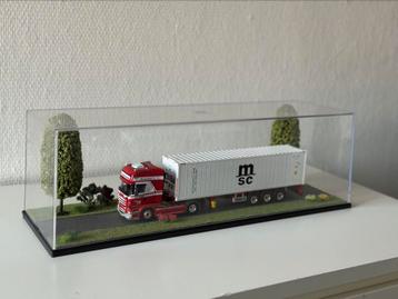 Verschillende dioramas 1:50 te koop beschikbaar voor biedingen
