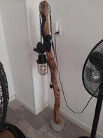 Vloerlamp landelijk van boomstam, Huis en Inrichting, Ophalen of Verzenden, Zo goed als nieuw, Hout, Landelijk