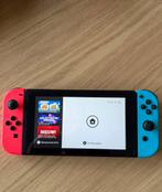 Nintendo Switch + extra controllers, 3 games & accesoires, Ophalen, Zo goed als nieuw, Switch Original, Met 3 controllers of meer