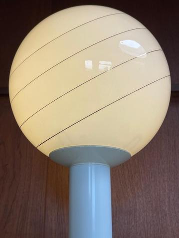 bolvormige vloerlamp vloer lamp bol goud details Space Age beschikbaar voor biedingen
