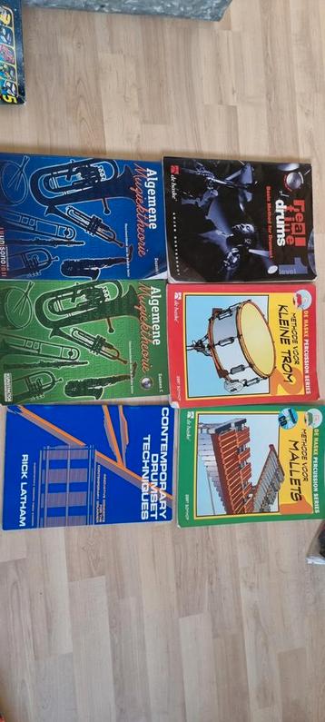 Lesboeken Drum & Muziektheorie beschikbaar voor biedingen