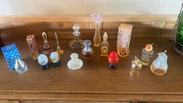 Avon vintage parfumflessen origineel  beschikbaar voor biedingen