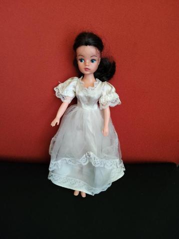 Vintage retro sindy fleur barbie mattel pedigree trouwjurk  beschikbaar voor biedingen