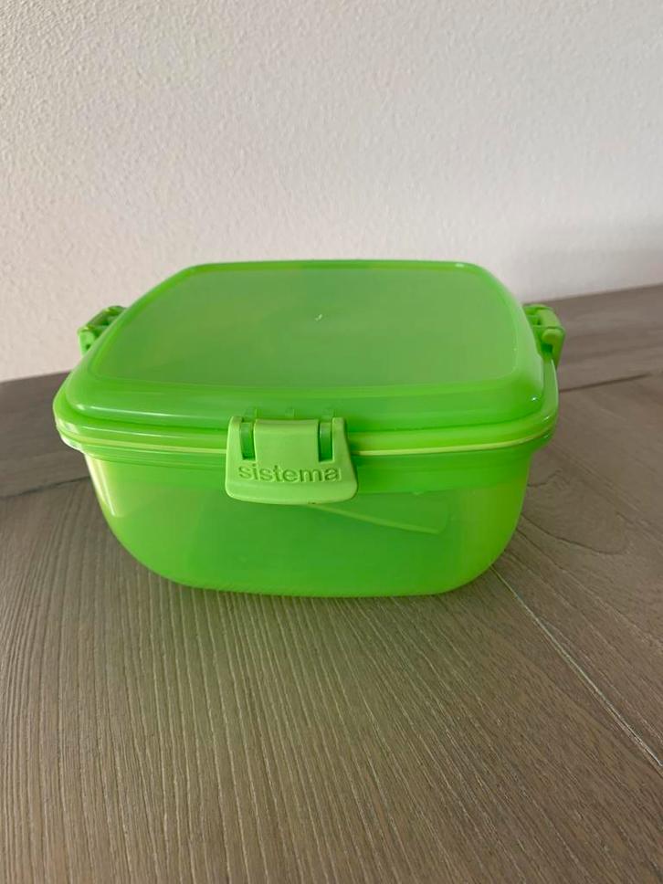 Sistema groene lunchbox met mes en vork, Huis en Inrichting, Keuken | Tupperware, Zo goed als nieuw, Bak of Kom, Groen, Ophalen of Verzenden