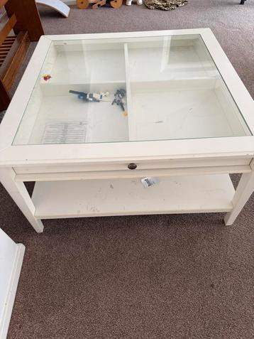 Ikea salontafel wit beschikbaar voor biedingen