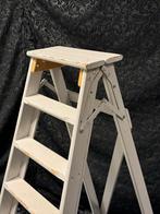 Mooie witte houten schilderstrap!, Ophalen of Verzenden, Zo goed als nieuw