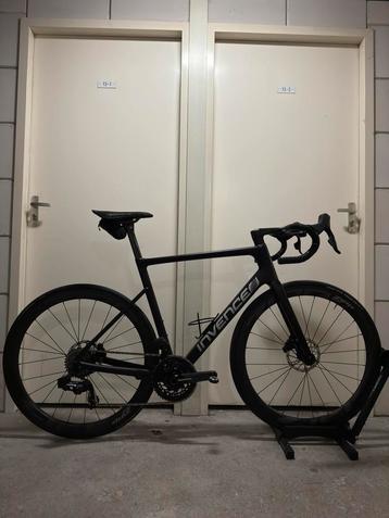 Invence 56 Carbon Race Bike (SRAM Force AXS) beschikbaar voor biedingen