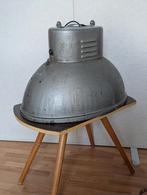 Grote industriële hanglamp, Huis en Inrichting, Lampen | Hanglampen, Ophalen, Gebruikt, Metaal, Minder dan 50 cm