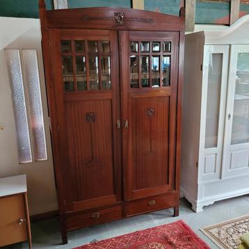 Antieke brocante vintage oude demontabele servieskast  beschikbaar voor biedingen