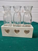 Decoratie flesjes in houder van hout, Huis en Inrichting, Woonaccessoires | Overige, Ophalen of Verzenden, 'T Olde Gre-j, Info@toldegrej.nl