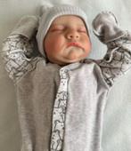 Realistische baby pop Levi (49cm), Verzamelen, Poppen, Ophalen of Verzenden, Nieuw, Pop, Levensecht of Reborn