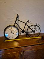 Fiets Klok - Uniek en Decoratief!, Huis en Inrichting, Woonaccessoires | Klokken, Ophalen of Verzenden, Gebruikt, Analoog, Wekker of Tafelklok