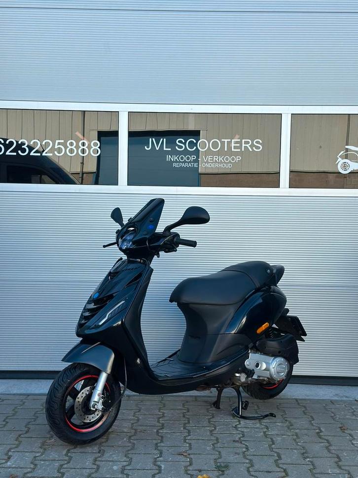 Piaggio Zip 50cc 3v 4t 2020 Brom, Fietsen en Brommers, Brommers | Overige merken, Zo goed als nieuw, Maximaal 45 km/u, Ophalen