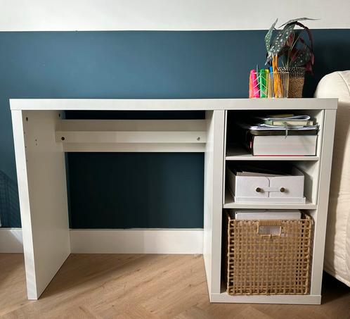 Bureau KALLAX 111 x 39 cm + accessoires, Huis en Inrichting, Bureaus, Zo goed als nieuw, Bureau, Ophalen