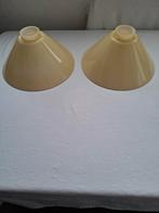 2 glazen lampenkappen, Huis en Inrichting, Lampen | Lampenkappen, Ophalen of Verzenden, Gebruikt, Rond, Minder dan 25 cm