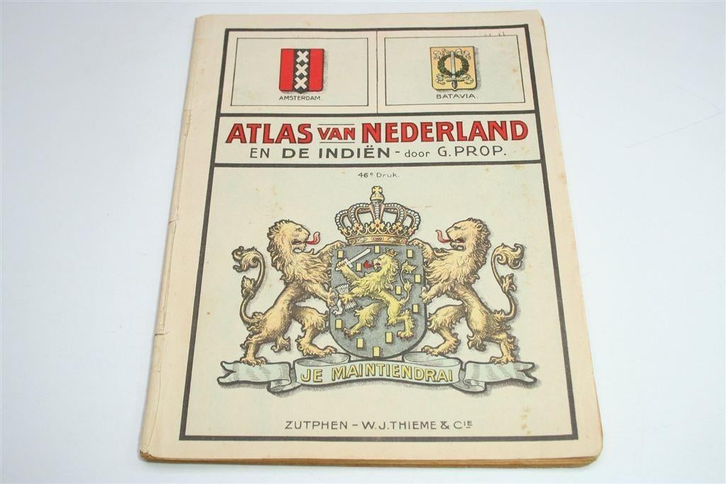 Atlas Nederland & Indiën — Prop — 46e Druk ca. 1945, Boeken, Atlassen en Landkaarten, Gelezen, Landkaart, Nederland, 1800 tot 2000
