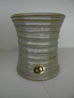 Courtmacsherry design - Mooie vaas / bloempot, Huis en Inrichting, Overige kleuren, Aardewerk of Porselein, Nieuw, Ophalen of Verzenden